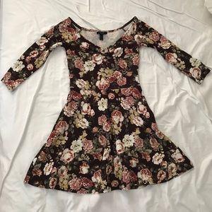 Forever 21 Floral Mid-Sleeve Dress